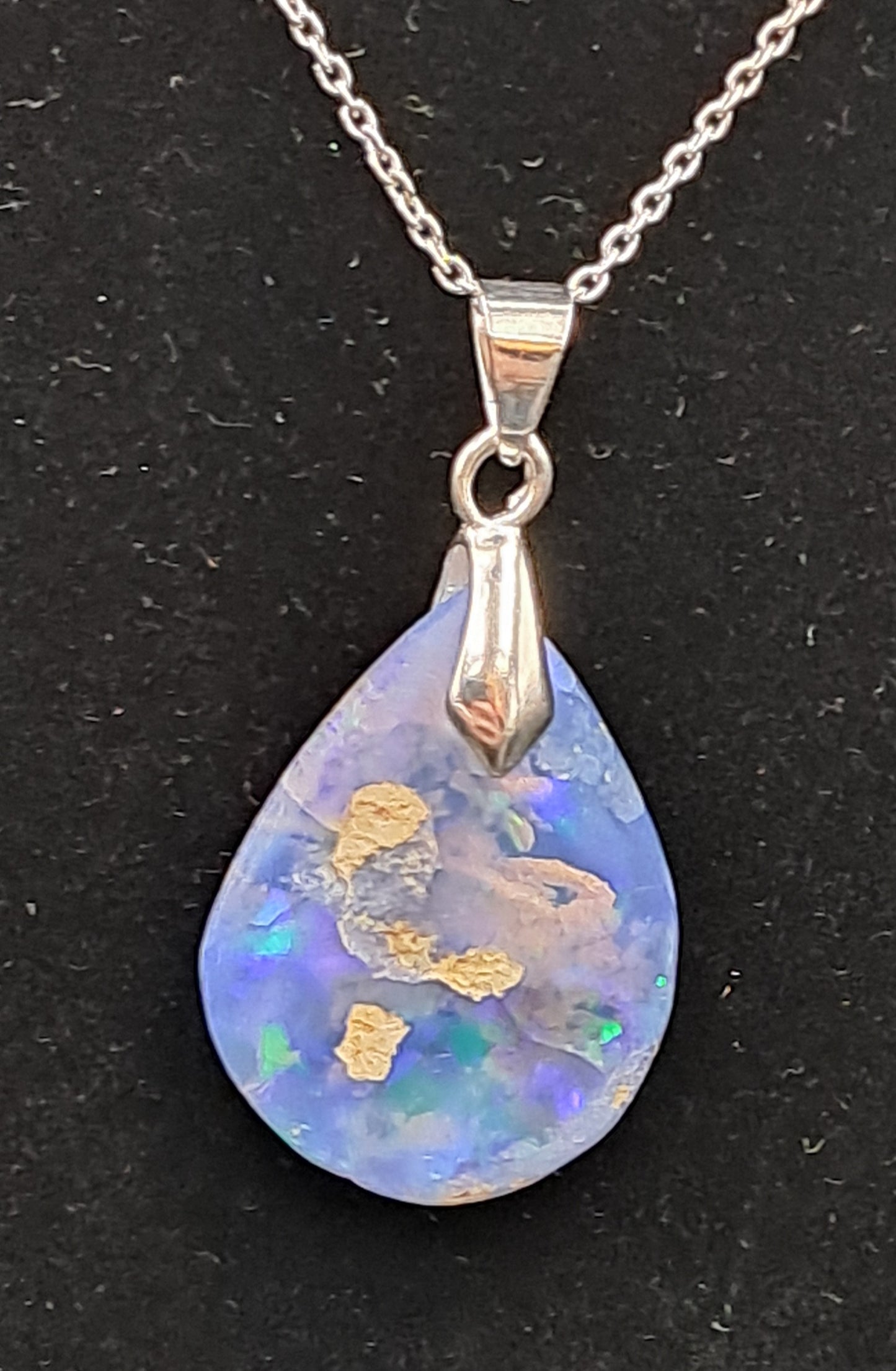 Pendentif en Opale Éthiopienne