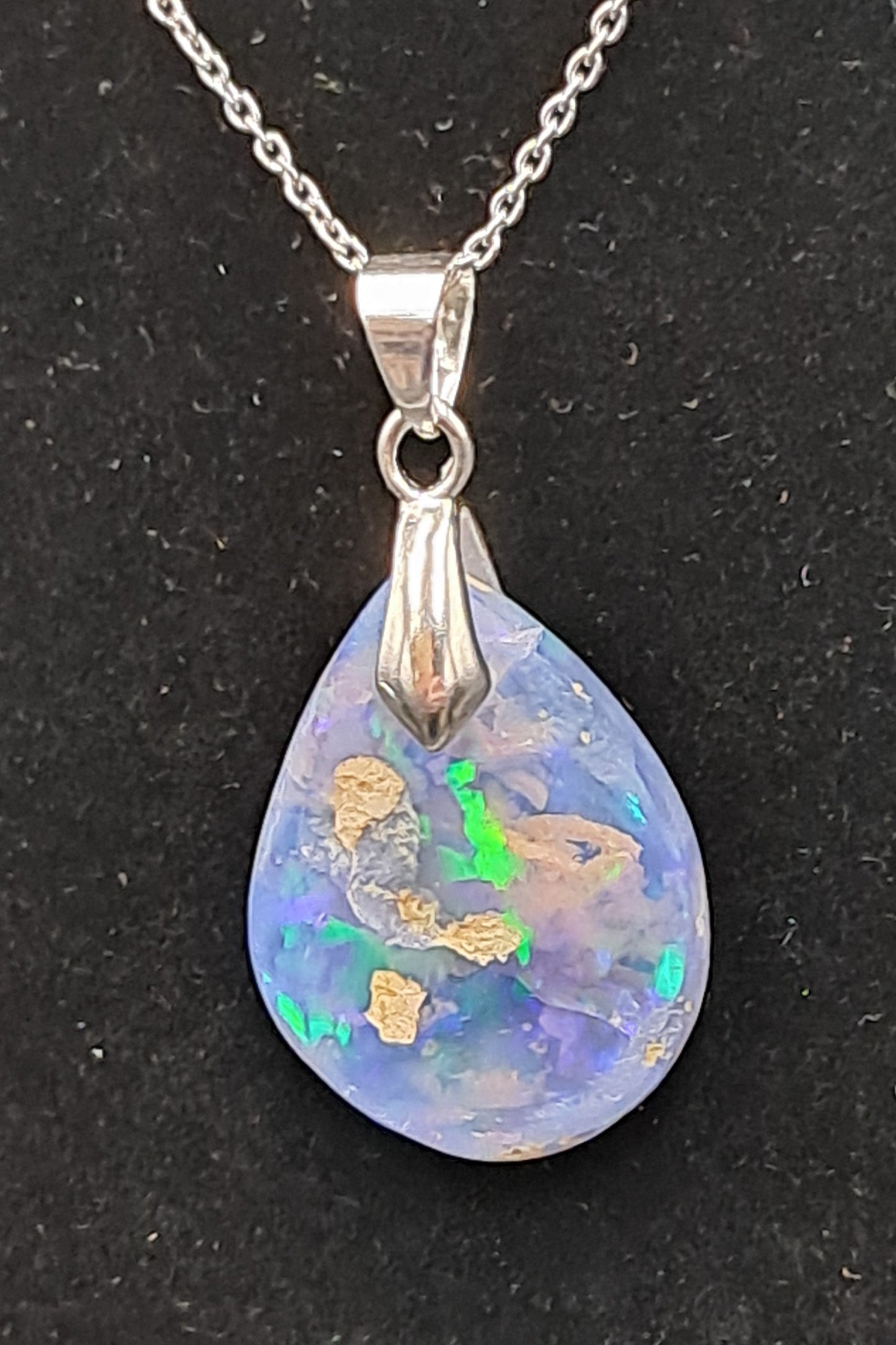 Pendentif en Opale Éthiopienne