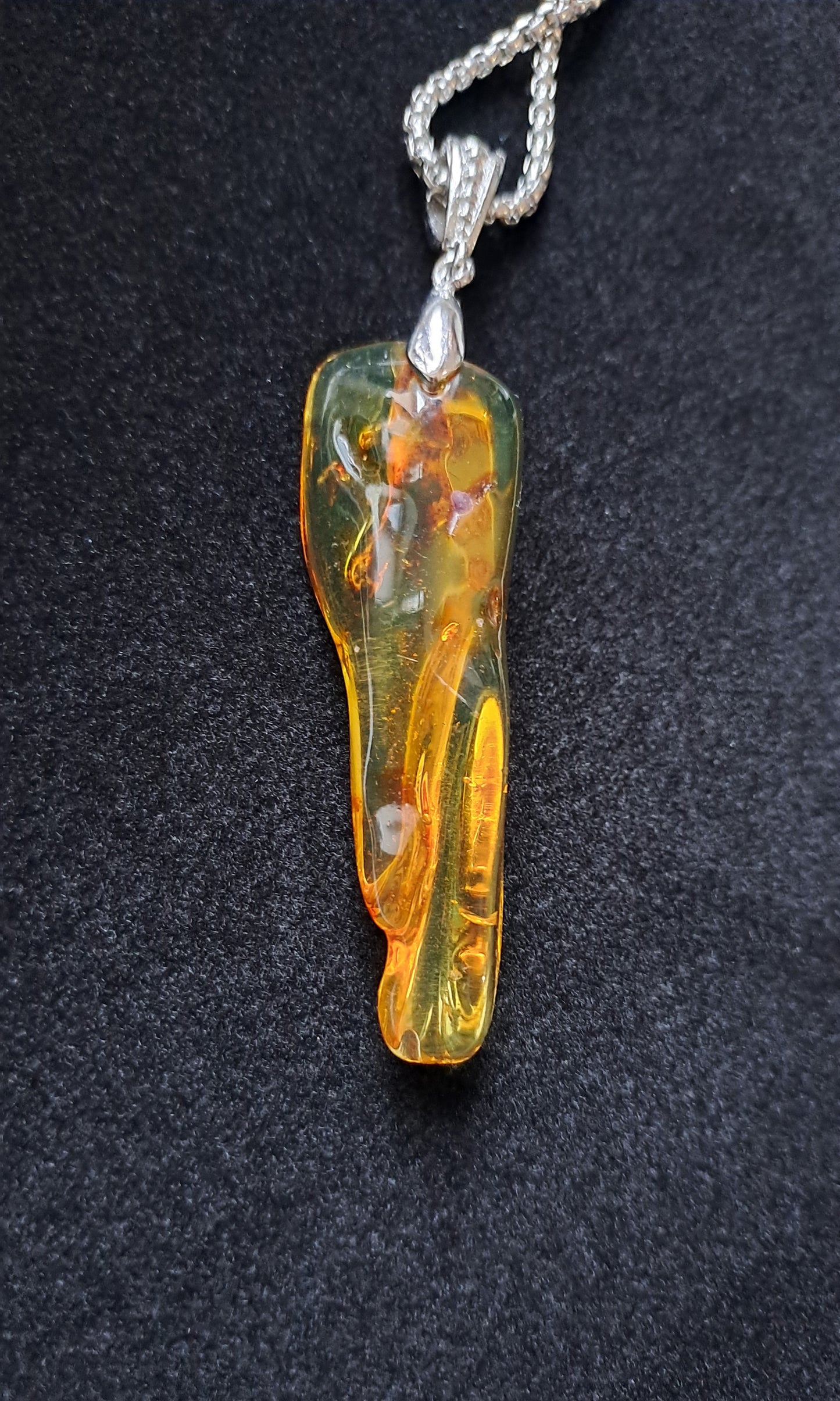 Pendentif en Ambre de la Baltique