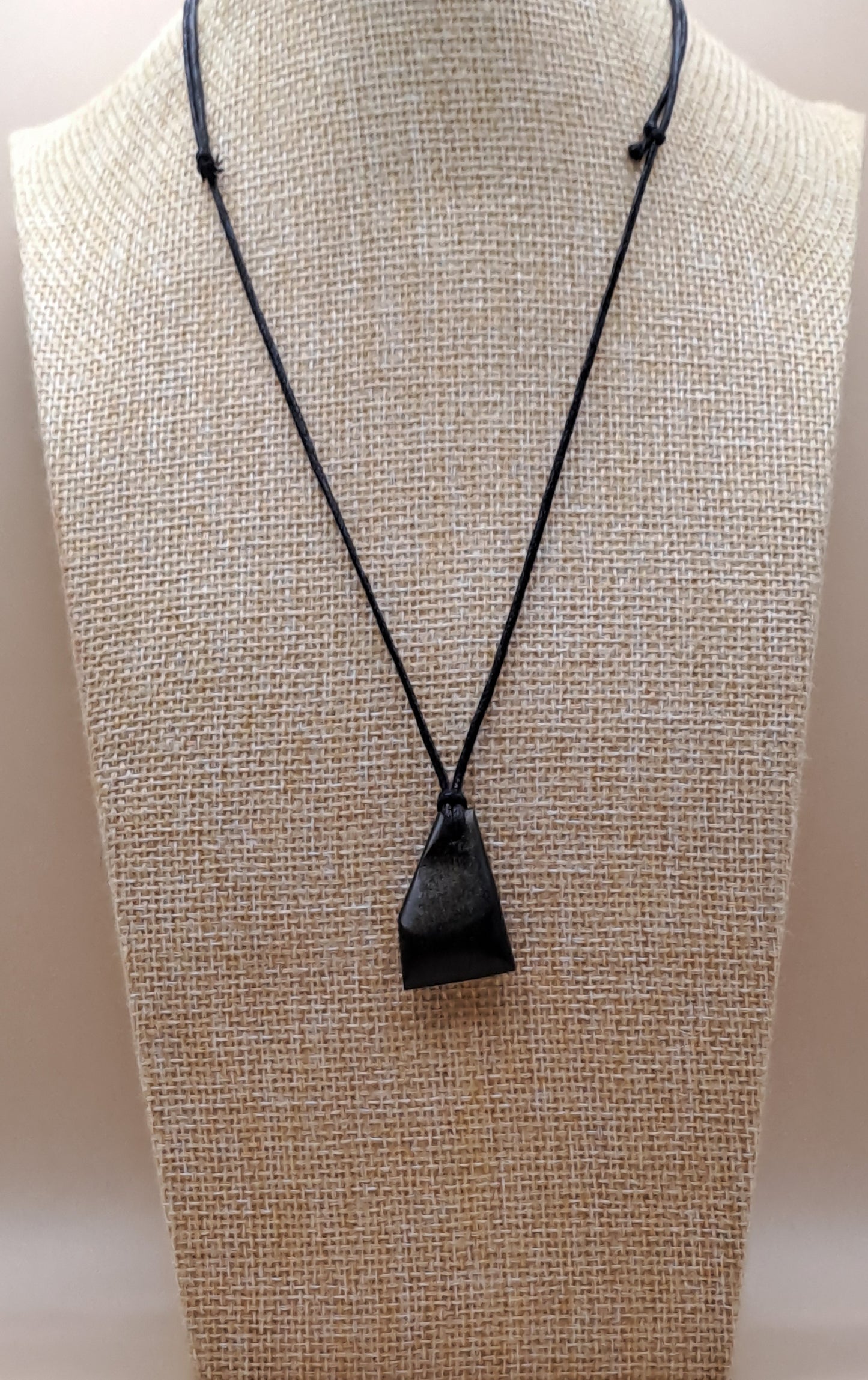 Pendentif en Obsidienne dorée