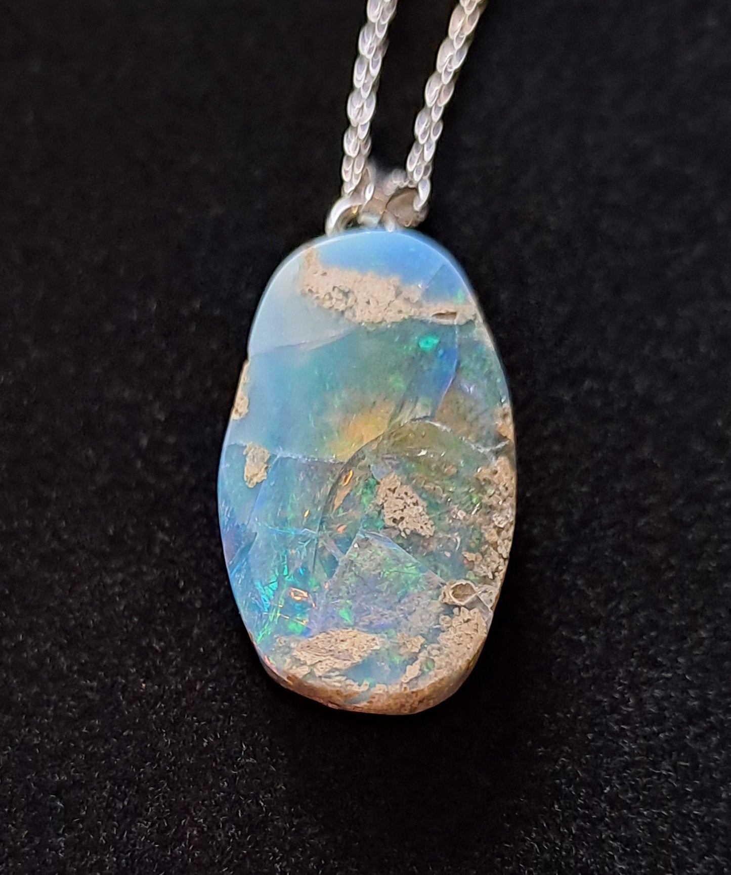 Pendentif en Opale Éthiopienne