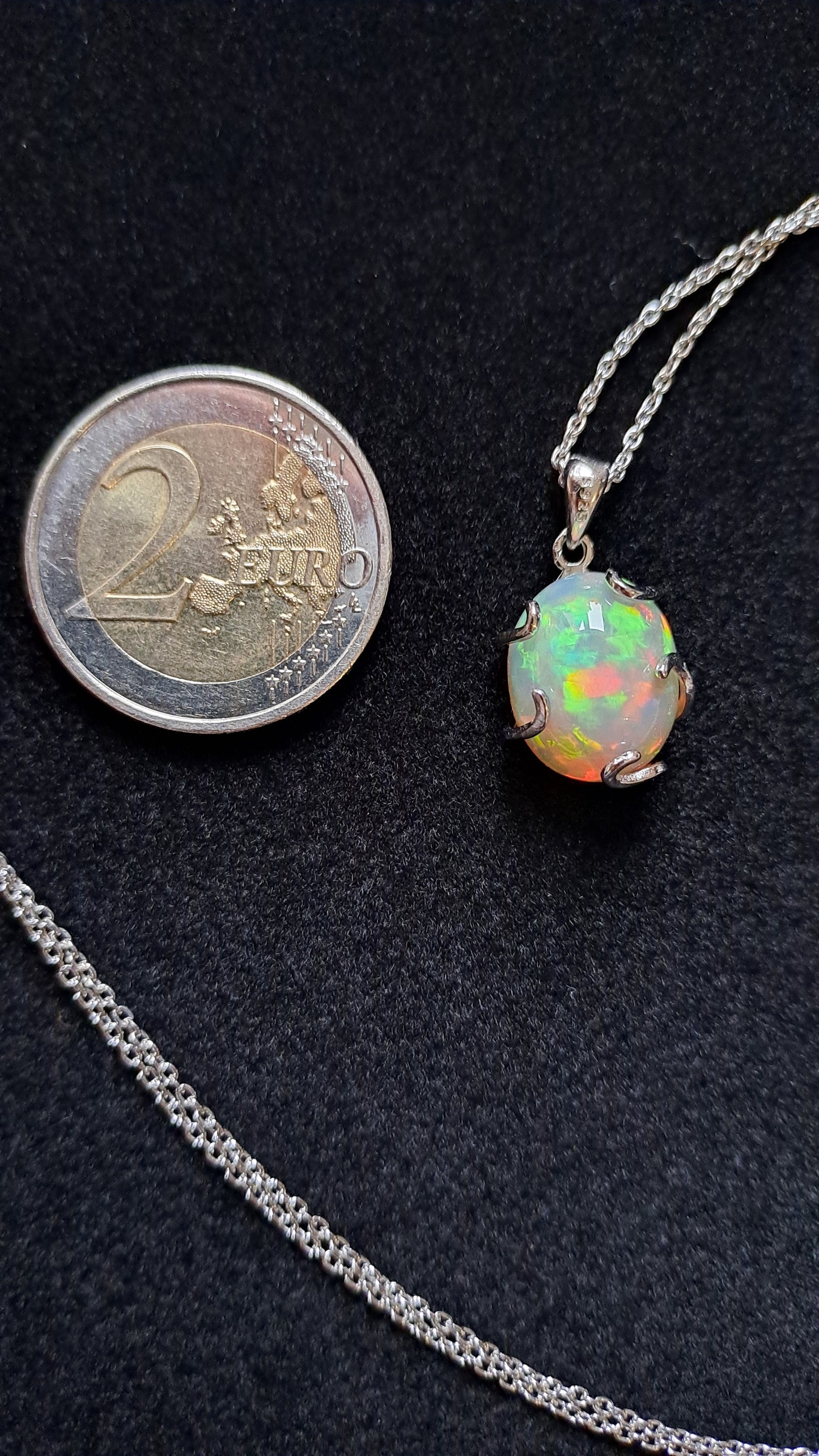 Pendentif en Opale Éthiopienne