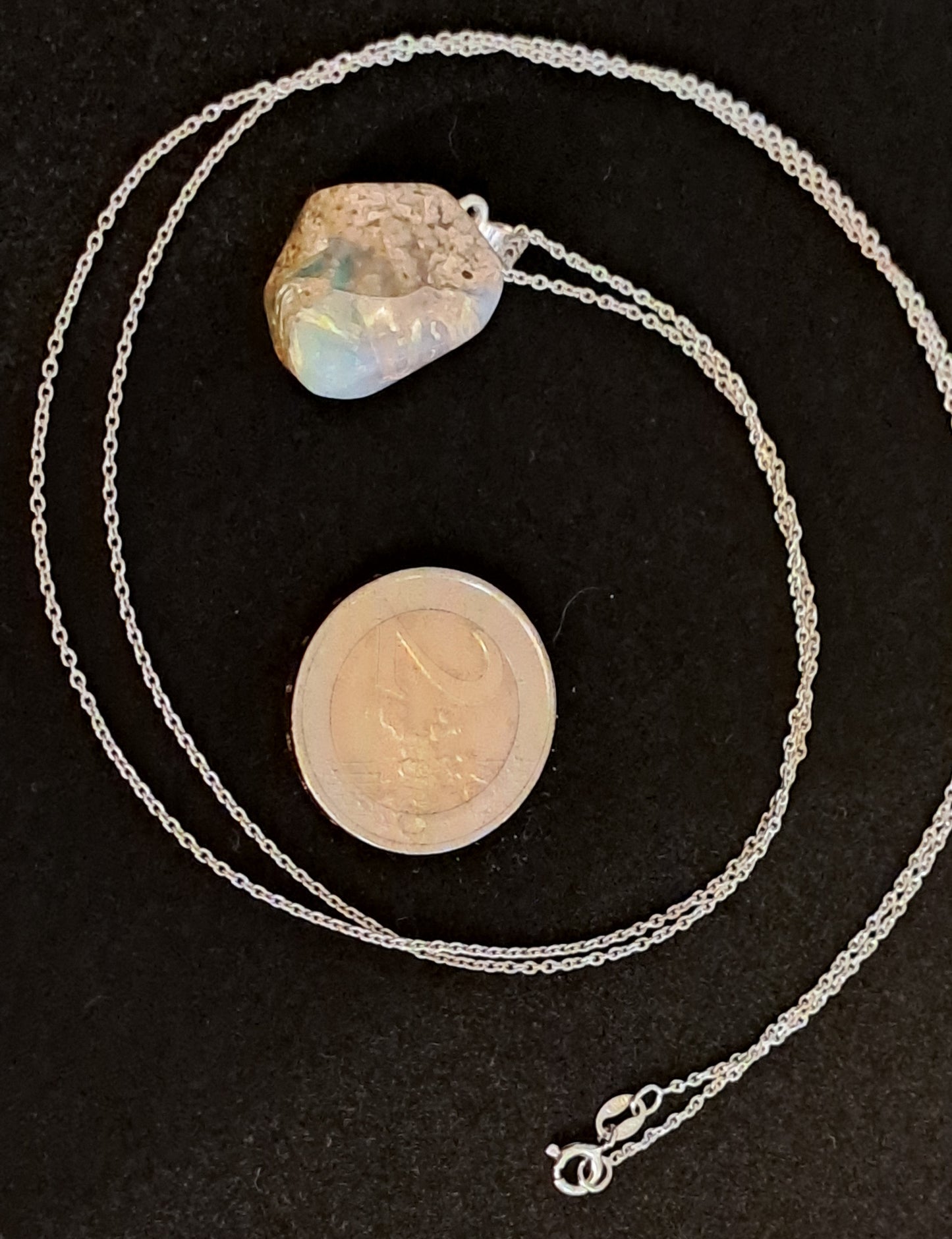 Pendentif en Opale Éthiopienne