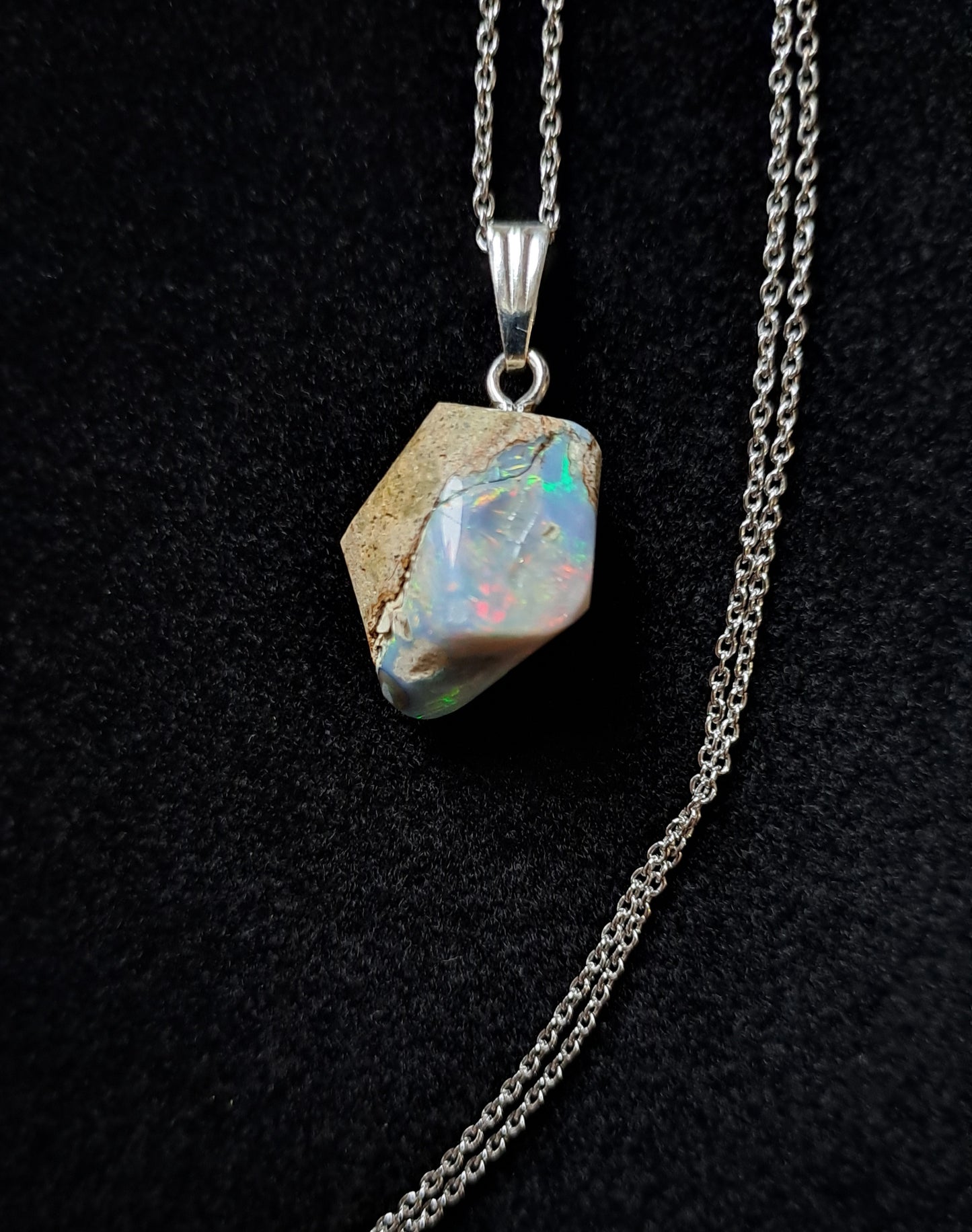 Pendentif en Opale Éthiopienne