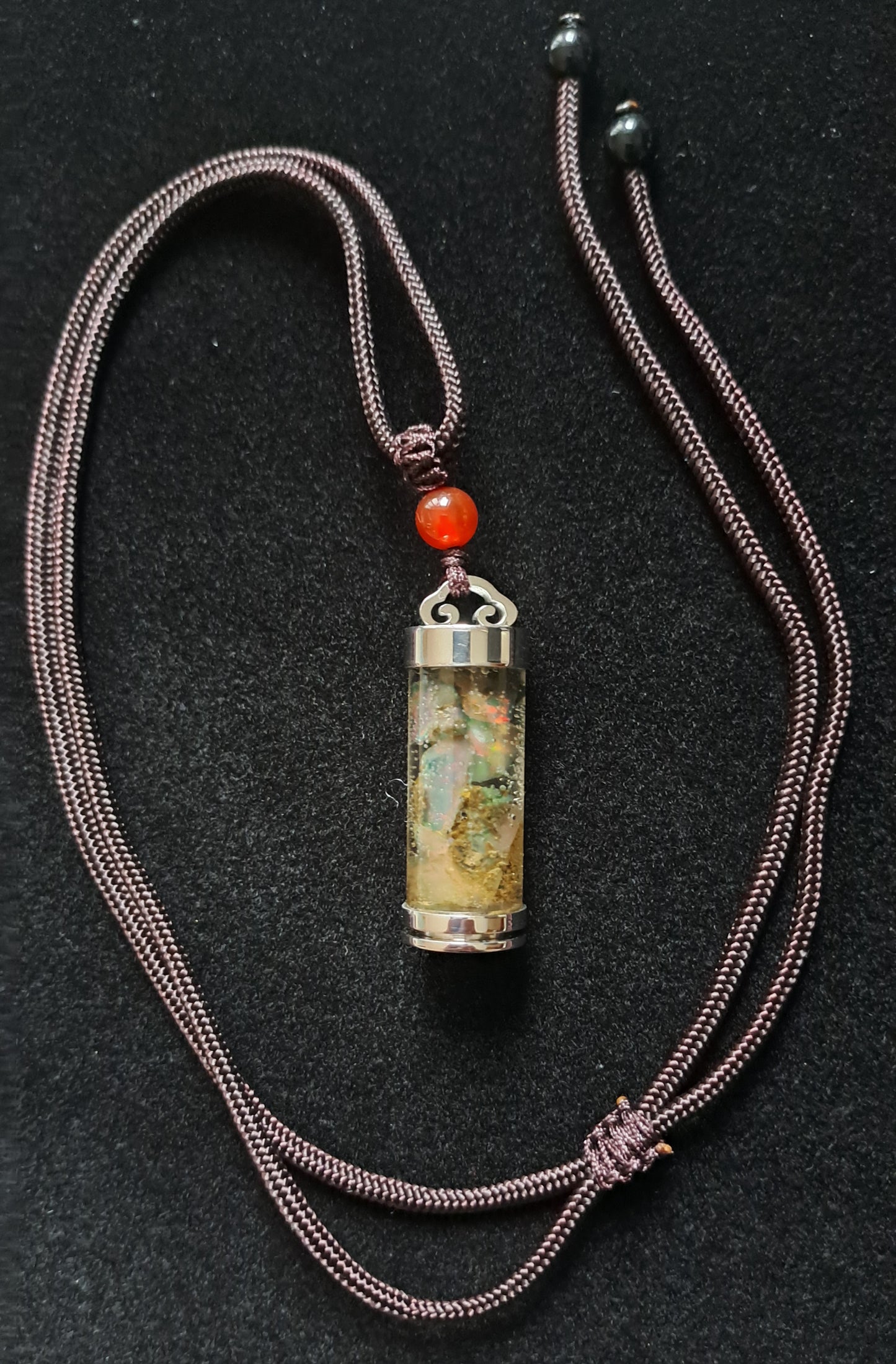 Pendentif fiole avec éclats d'Opales Welo Éthiopienne