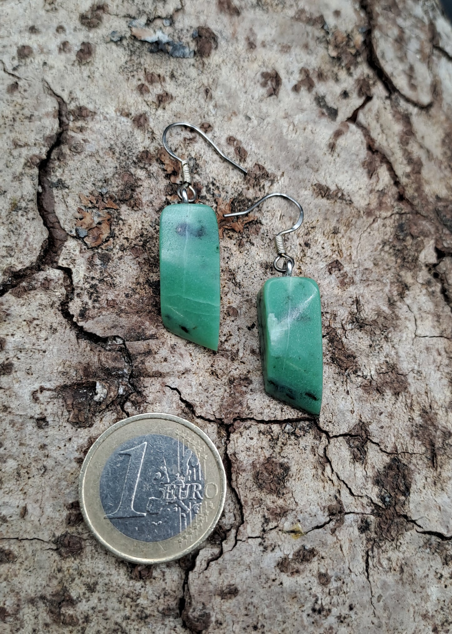 Boucles d'oreilles en Zoïzite Rubis